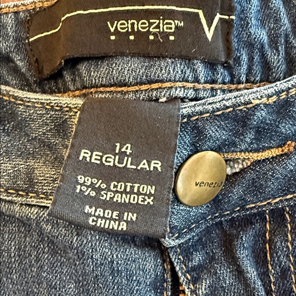 Lane Bryant Venezia Bootcut Jean Women's 14 Regular EUC - Picture 2 of 12